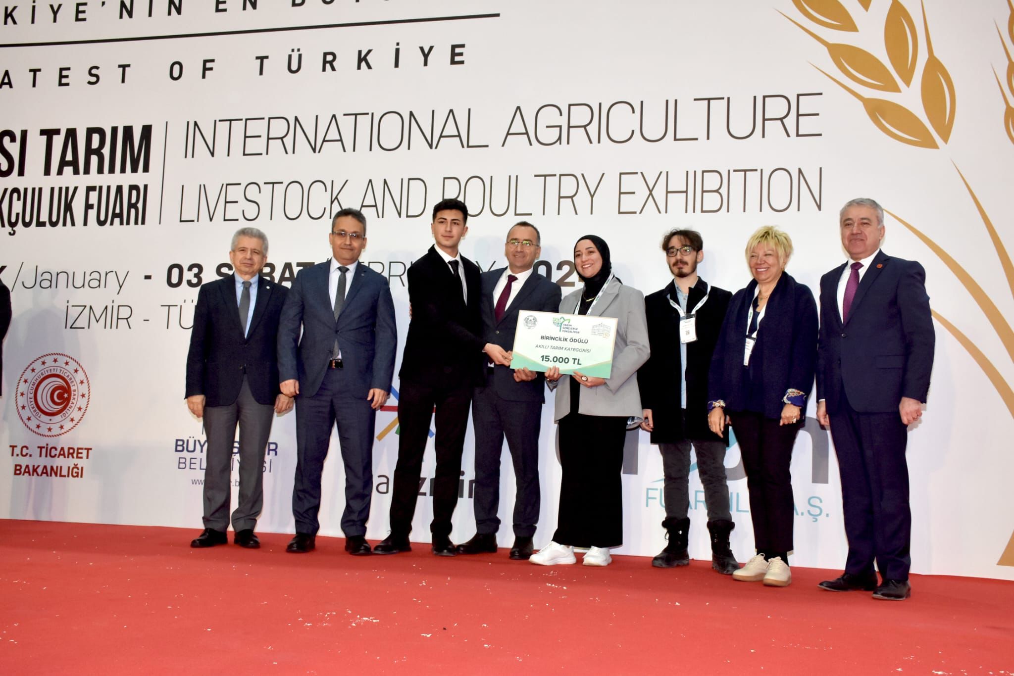 Havacılık Yönetimi öğrencimiz İbrahim Şanal ve Uluslararası Ticaret ve Lojistik öğrencisi Buğra Çelebi İzmir Ticaret Borsası Genç Girişimcilik yarışmasında birincilik kazandı. 