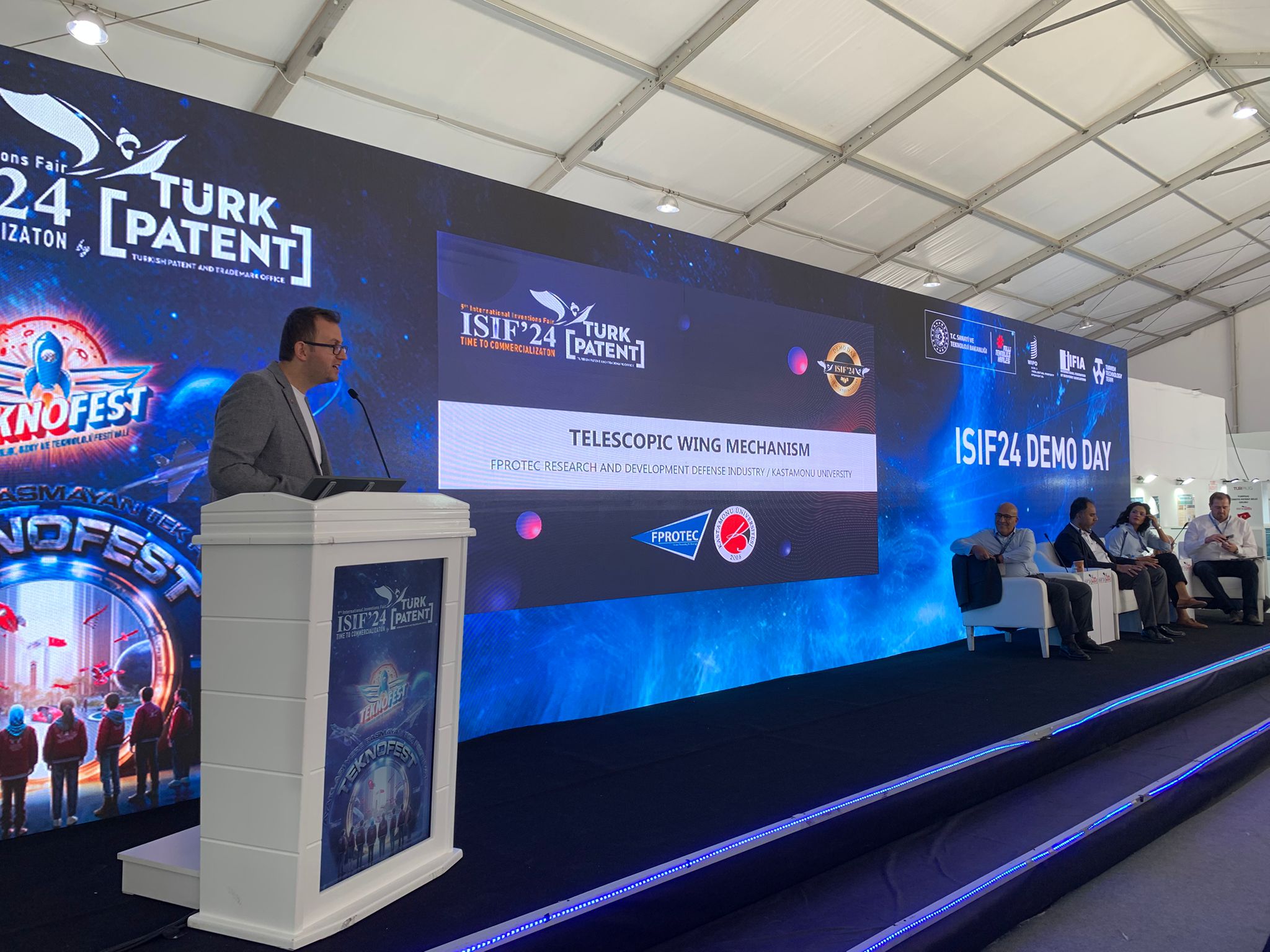 Yüksekokul akademik personelimiz Dr. Öğr. Üyesi Öztürk ÖZDEMİR KANAT 9. Uluslararası Buluş Fuarı'nda sunum gerçekleştirdi.