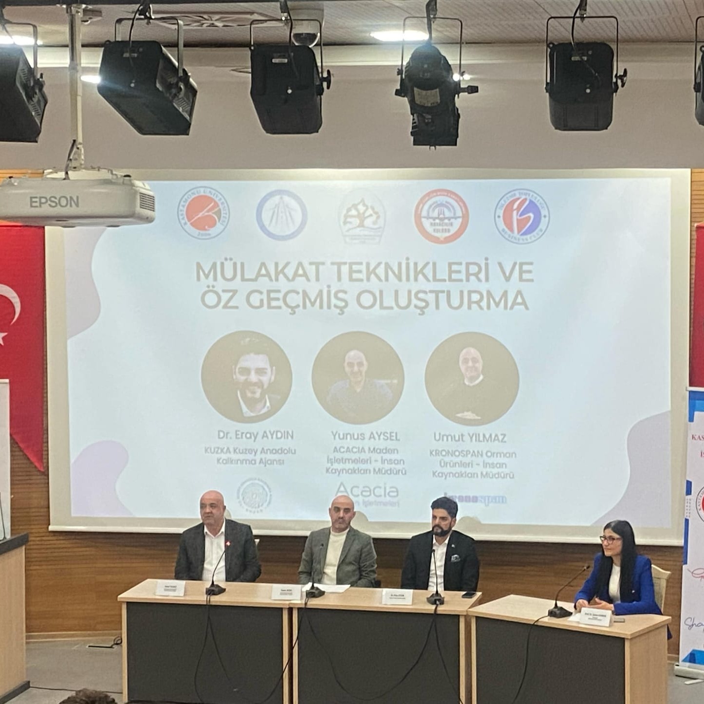 İnsan Kaynakları uygulamalarının konuşulduğu panel düzenlendi.